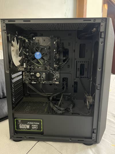 i3 9100F | H310M Gigabyte | 600W T-Dagger