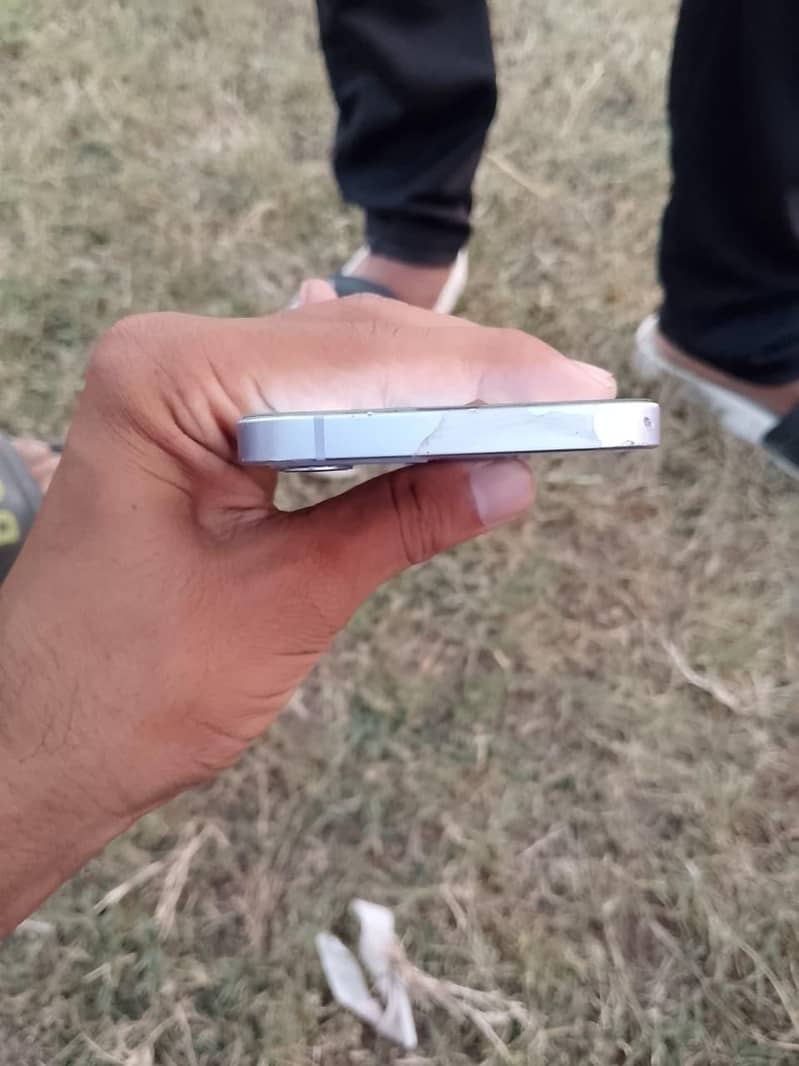 Apple iPhone 12 1