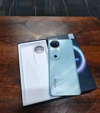 Vivo V40 8Gb Ram 128 GB Memory Pta Approved. 0325=7059=384