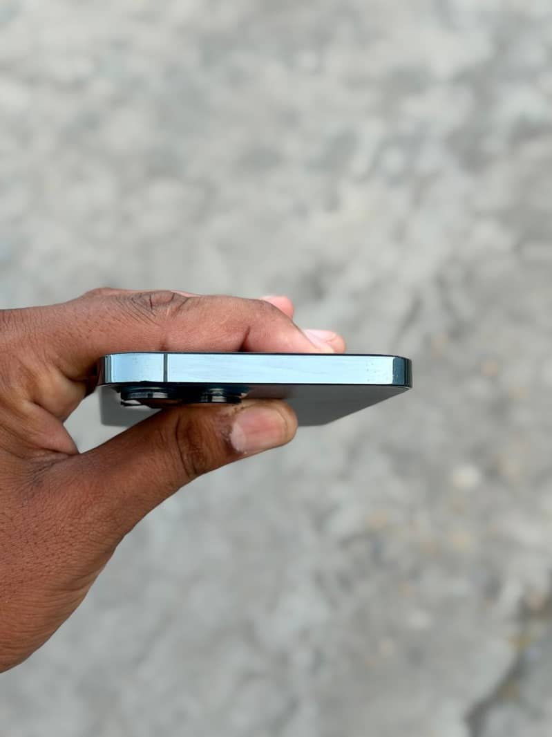 Apple iPhone 12 Pro Max 5