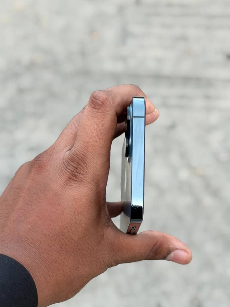 Apple iPhone 12 Pro Max 9