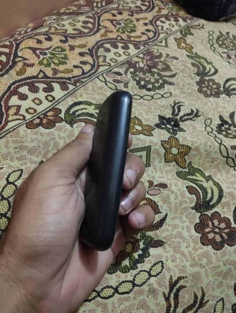 Nokia 1100 4