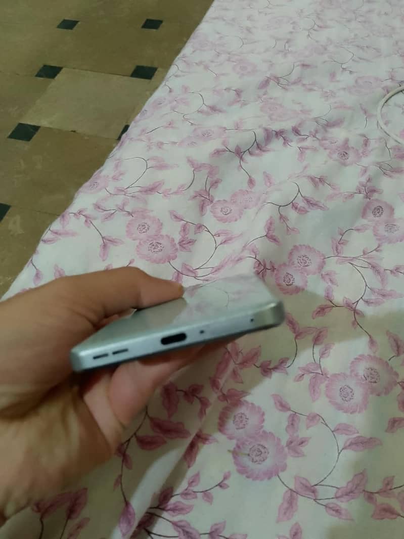 One Plus Ace 3V 2