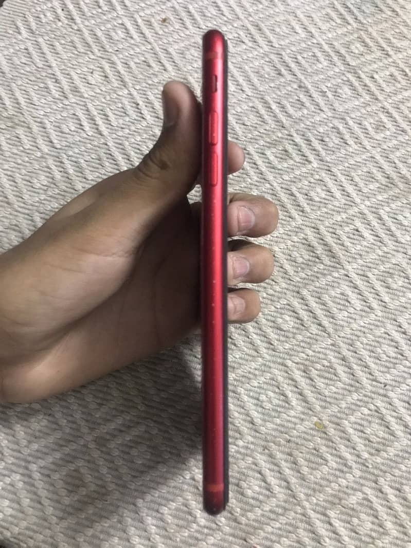 Apple iPhone 8 Plus 3