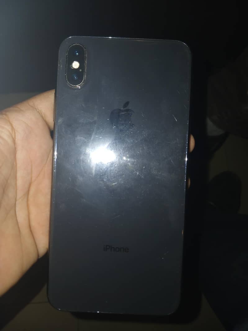 Apple iPhone XS Max 0