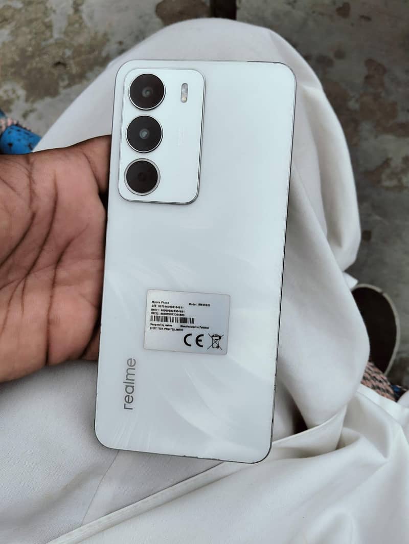 Realme C71 1