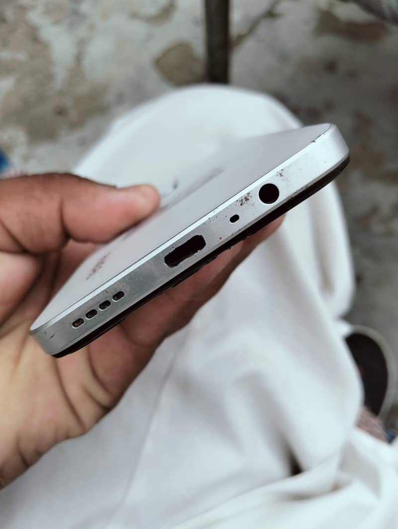 Realme C71 3