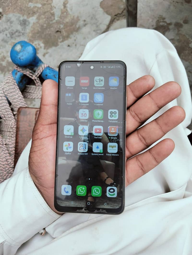 Realme C71 4