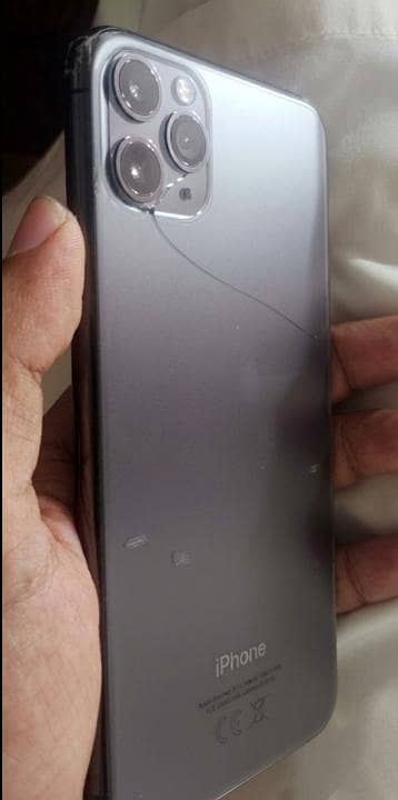 Apple iPhone 11 Pro Max 2