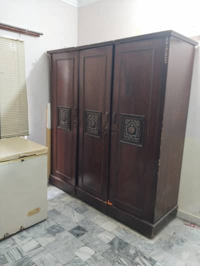 3 door chiniyoti almari