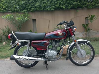 Honda CG-125 2024 model 10/10 condition, Total genuine bike like new
