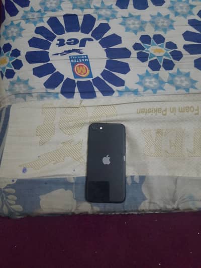Apple iPhone SE