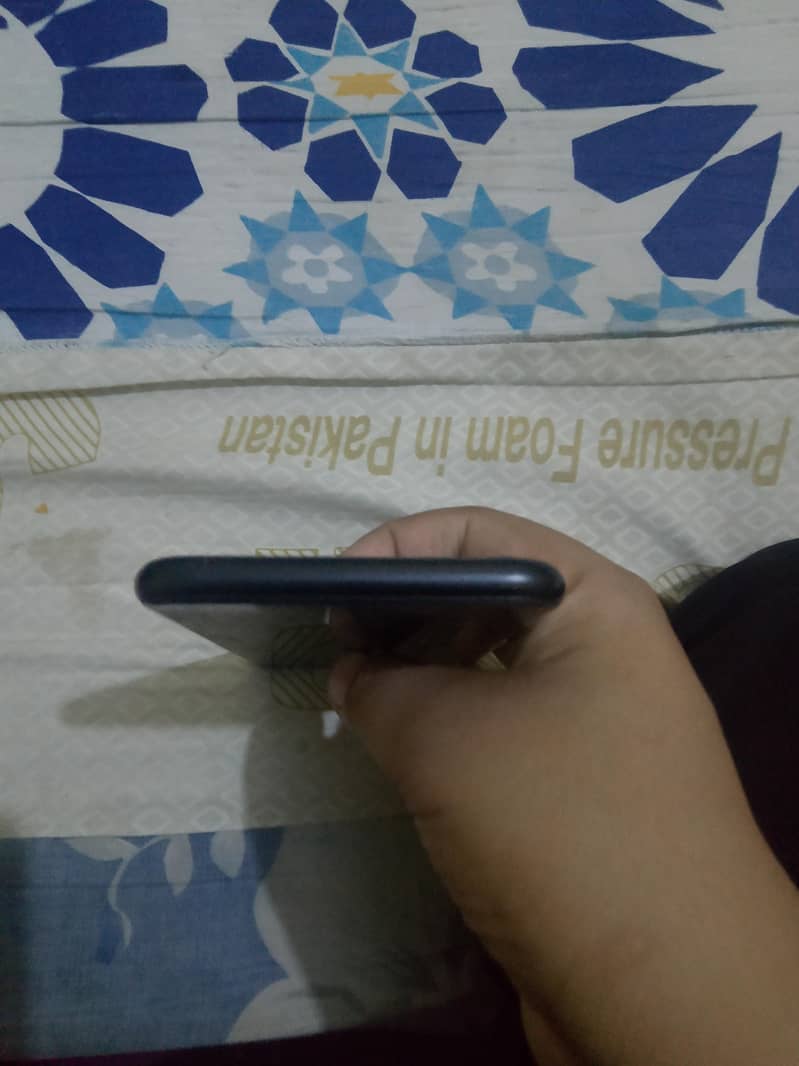 Apple iPhone SE 4
