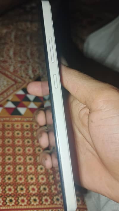 mobail oky hm purs 10/9 condition me hn bus glass pr uper thora sa krk