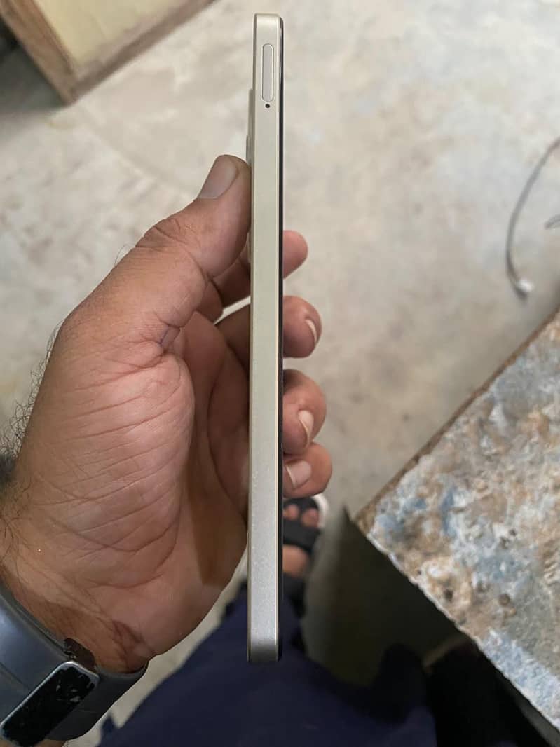 Realme C61 1