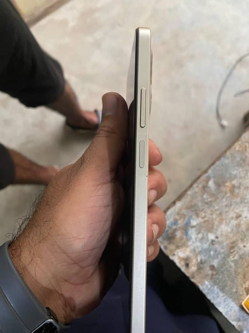 Realme C61 4