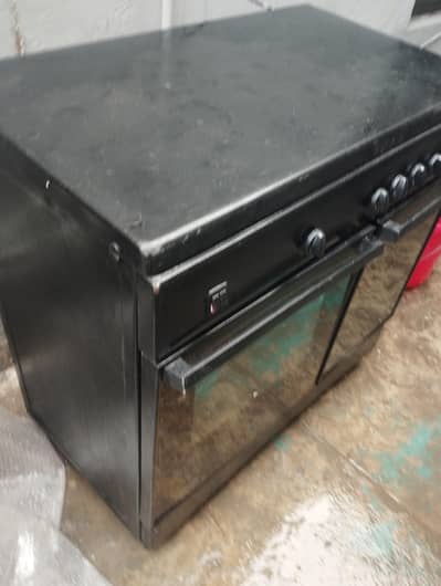 Cooking Range in Excellent Condition