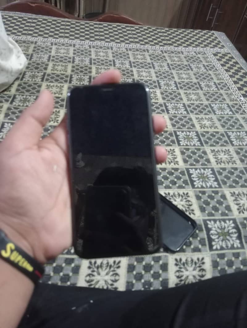Apple iPhone 11 5
