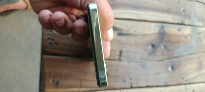 Vivo Y100