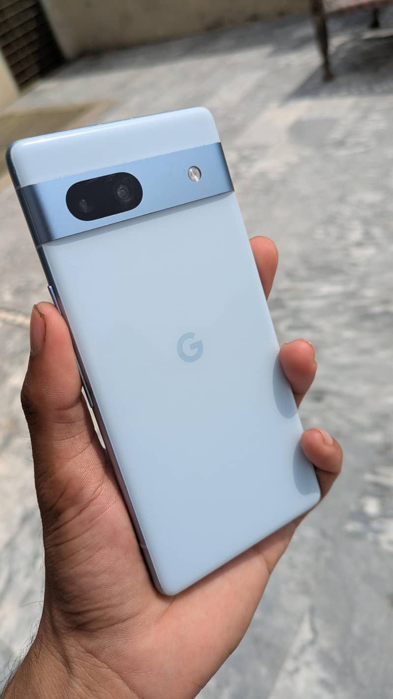 Google Pixel 7a 4