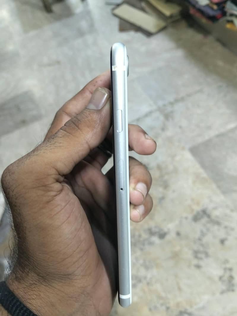 Iphone se 2020 1