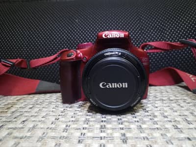 Canon 1100d Red Edition + Yongnuo 50mm f1.8 + Complete accessories kit