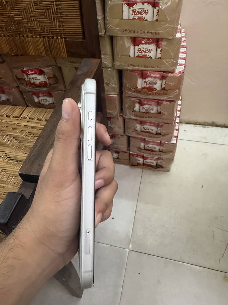 Apple iPhone 17 Pro Max 1