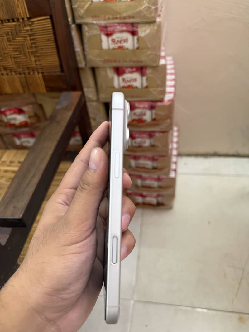 Apple iPhone 17 Pro Max 2