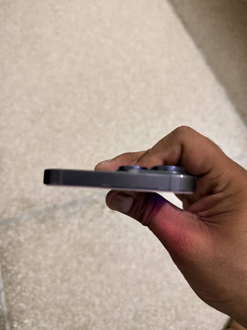 Apple iPhone 14 Pro Max 2