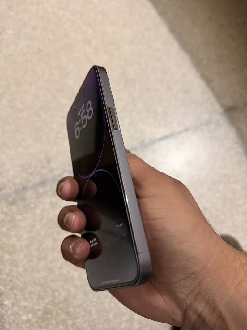 Apple iPhone 14 Pro Max 4