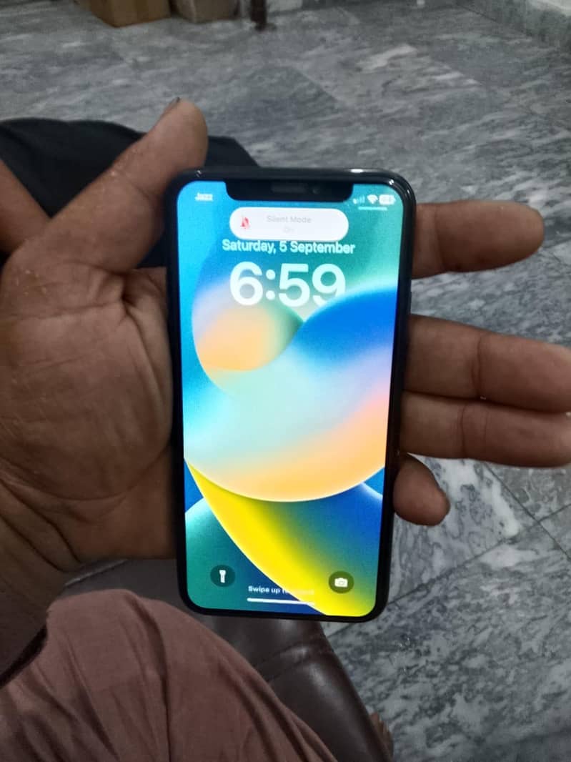 Apple iPhone X 2