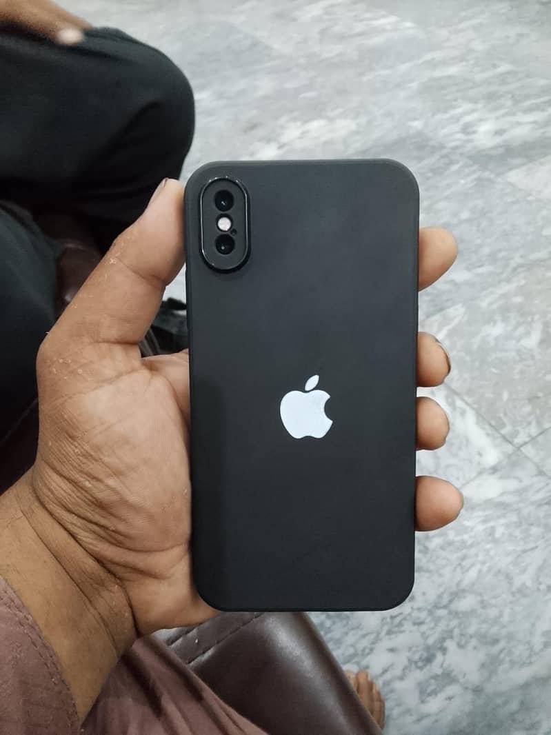 Apple iPhone X 3