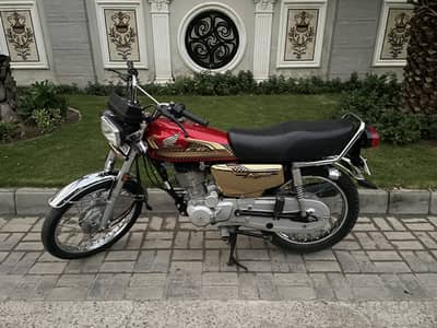 Honda 125 Gold Edition