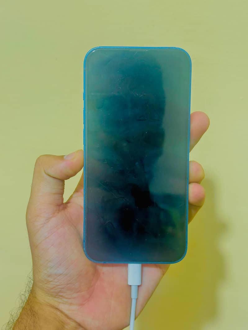 Apple iPhone 13 7