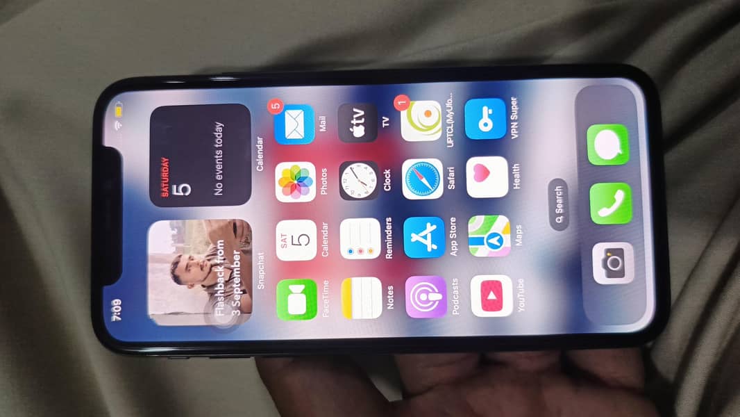 Apple iPhone X 0
