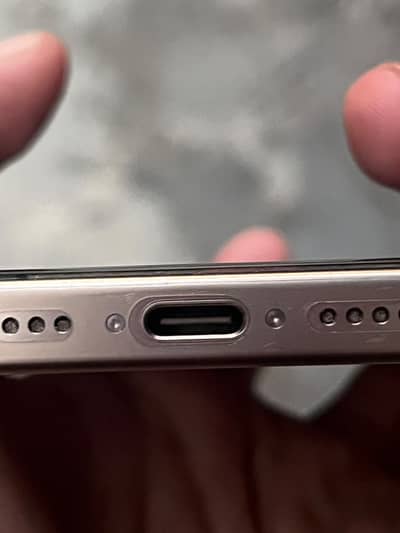 Apple iPhone 16 Pro