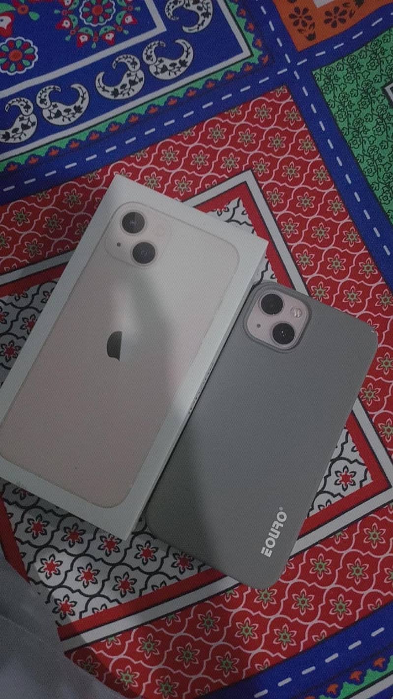 Apple iPhone 13 0