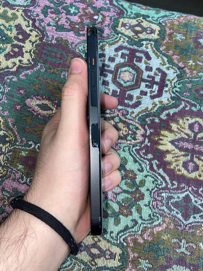 iPhone 14 Pro Max 3