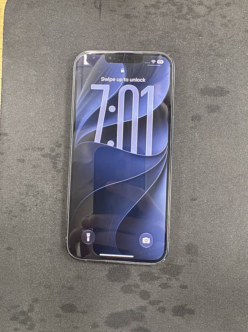 Apple iPhone 13 10