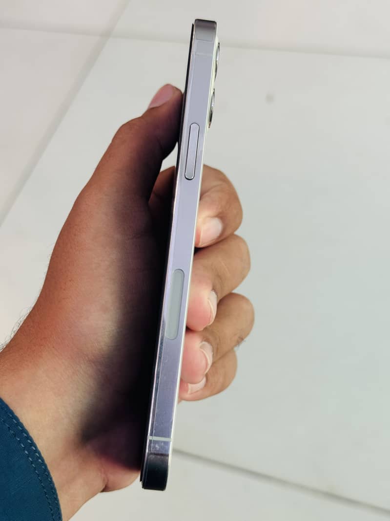 Apple iPhone 12 Pro 3