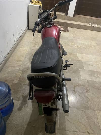 Dhoom 70cc