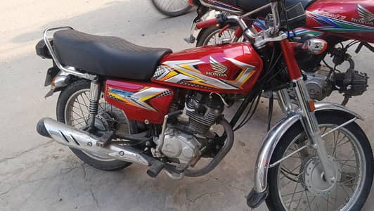 Honda CG 125 2025 model lush condition