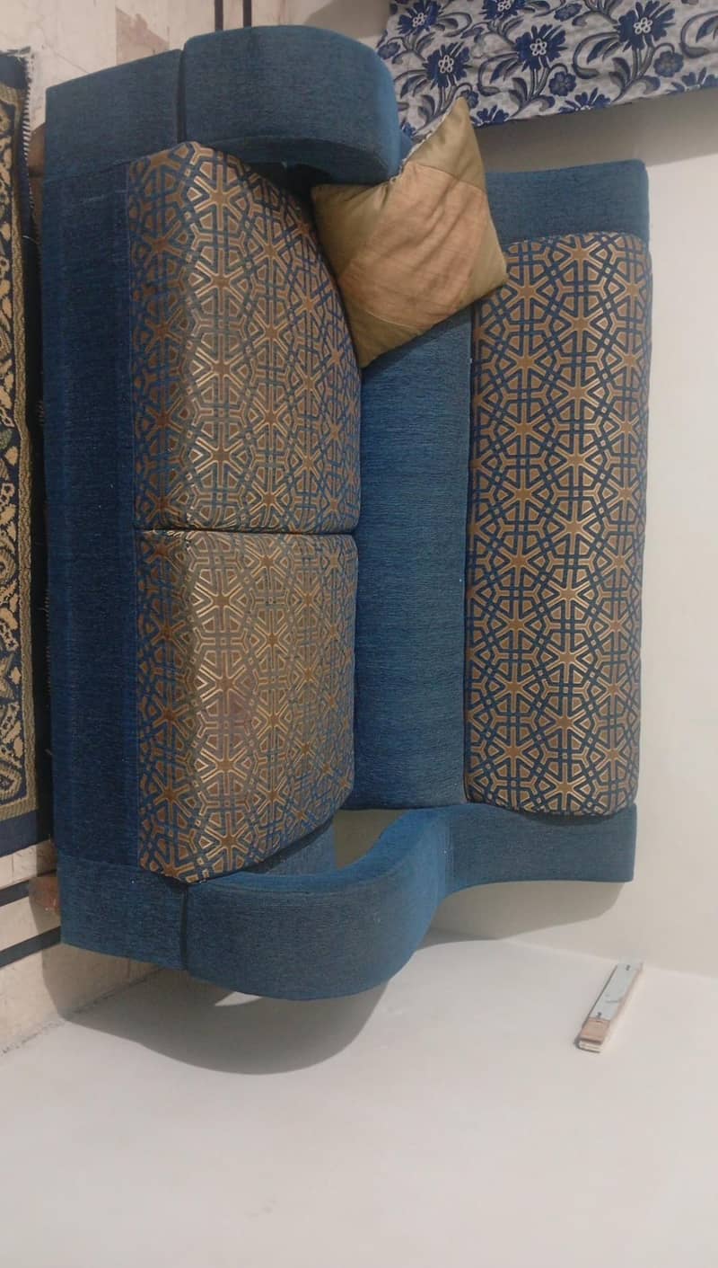 7 Seater Sofa Set. 0