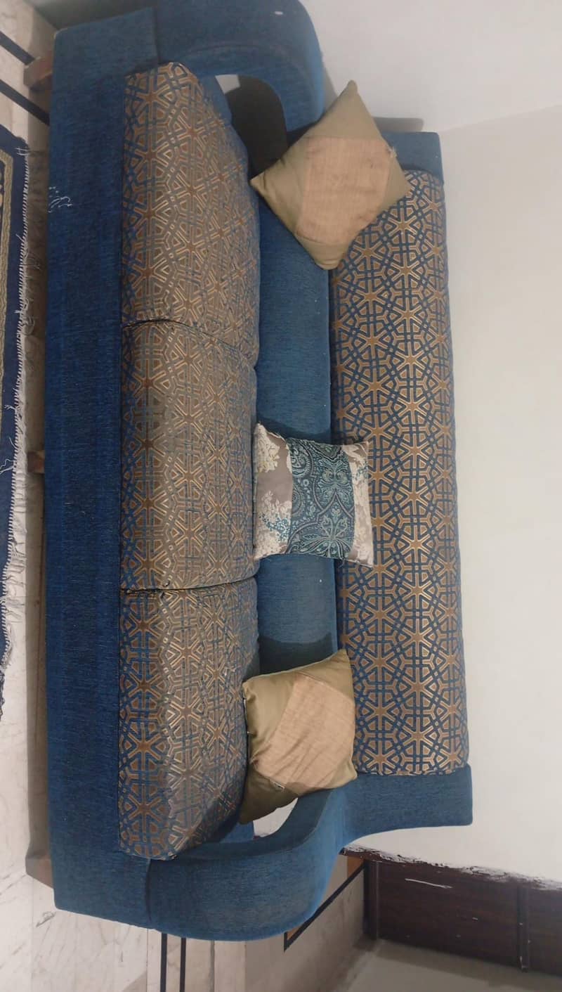 7 Seater Sofa Set. 1