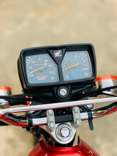 Honda 125 sell Red Color Copy later All Clear Bio Matric Ose Time