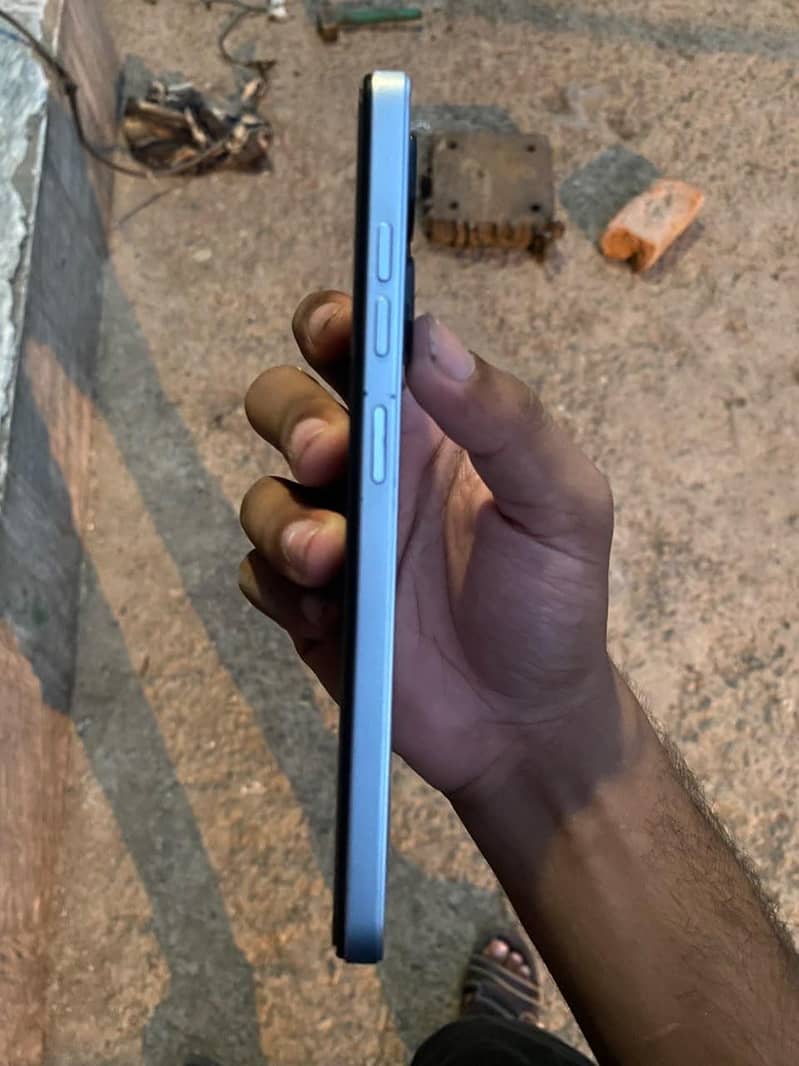 Tecno Spark 20C 4