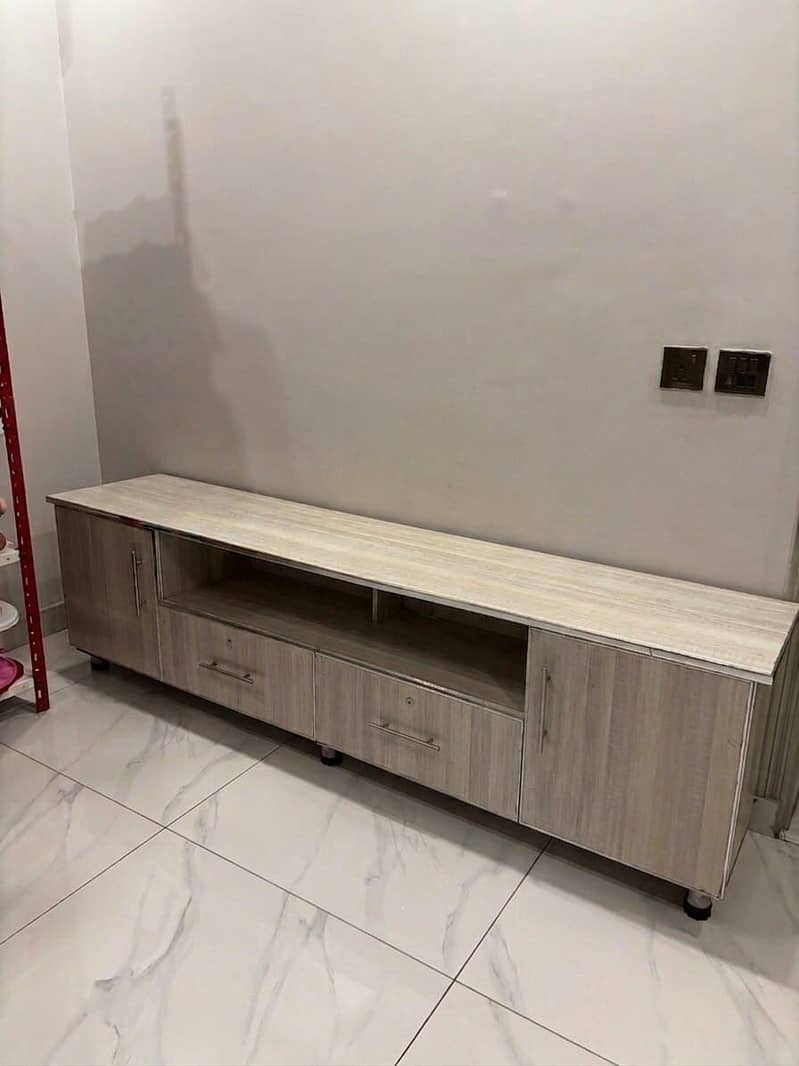 media console 0