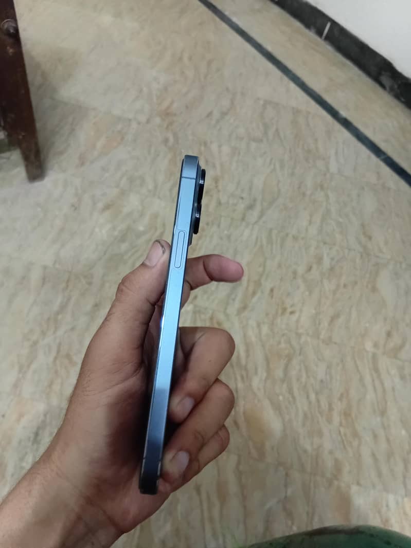 Apple iPhone 13 Pro Max 3