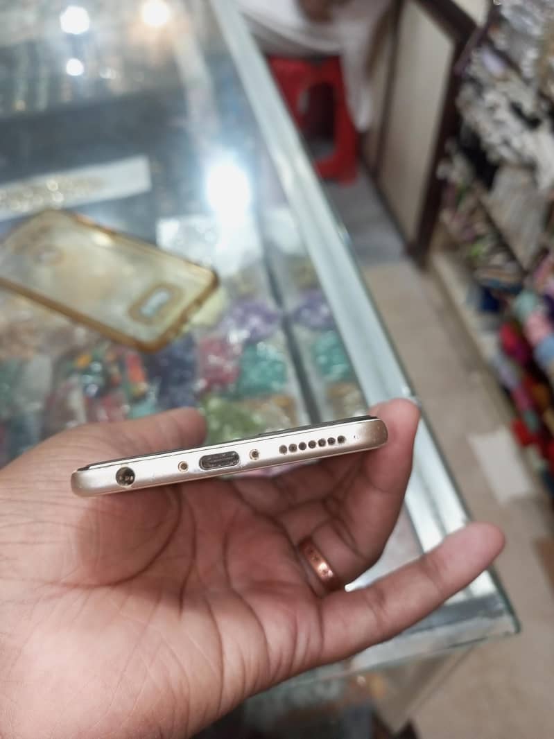 Huawei Nova 2 Plus 2