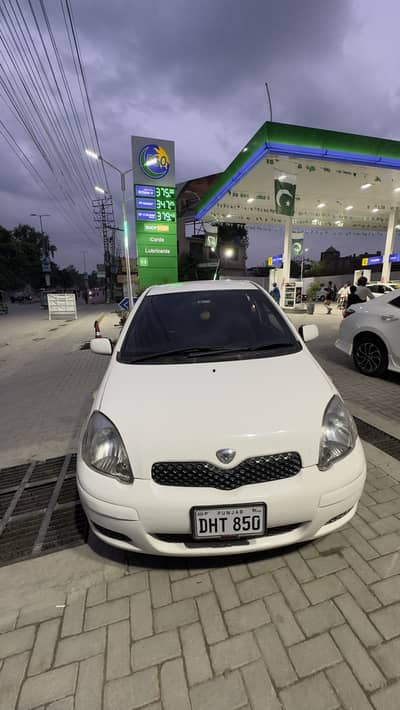 Toyota Vitz 2005